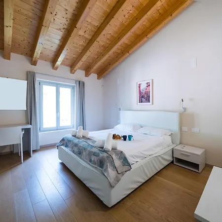 Comacina Villa *